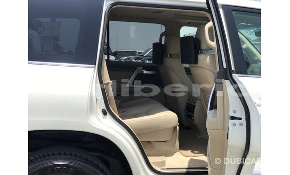 Buy Import Toyota Land Cruiser White Car in Import - Dubai in Bomi County Buy Import Toyota Land Cruiser White Car in Import - Dubai in Bomi County