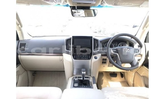 Buy Import Toyota Land Cruiser White Car in Import - Dubai in Bomi County Buy Import Toyota Land Cruiser White Car in Import - Dubai in Bomi County
