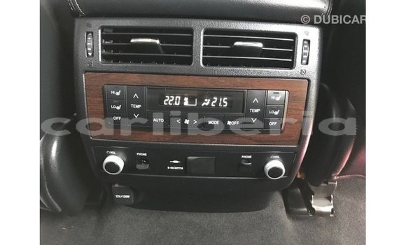 Acheter Import Voiture Toyota Land Cruiser Blanc à Import - Dubai, Comté de Bomi Acheter Import Voiture Toyota Land Cruiser Blanc à Import - Dubai, Comté de Bomi