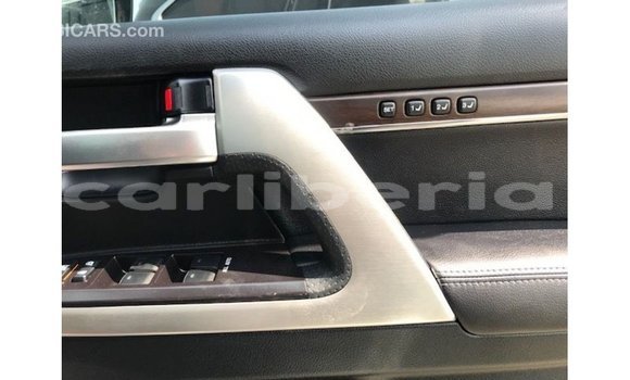 Acheter Import Voiture Toyota Land Cruiser Blanc à Import - Dubai, Comté de Bomi Acheter Import Voiture Toyota Land Cruiser Blanc à Import - Dubai, Comté de Bomi