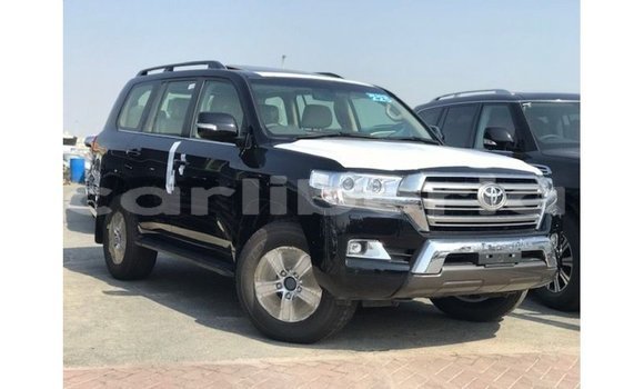 Acheter Import Voiture Toyota Land Cruiser Noir à Import - Dubai, Comté de Bomi