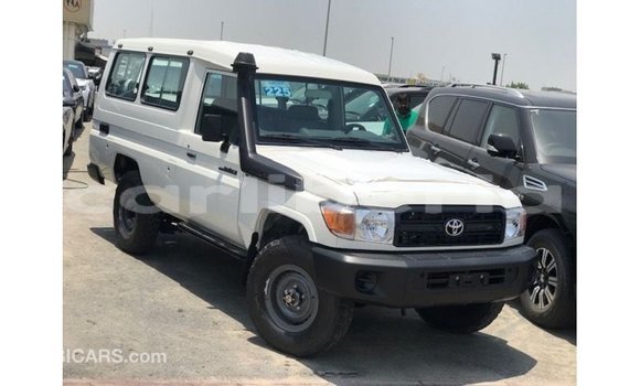 Buy Import Toyota Land Cruiser White Car in Import - Dubai in Bomi County Buy Import Toyota Land Cruiser White Car in Import - Dubai in Bomi County