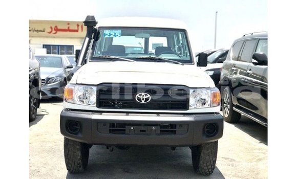 Buy Import Toyota Land Cruiser White Car in Import - Dubai in Bomi County Buy Import Toyota Land Cruiser White Car in Import - Dubai in Bomi County