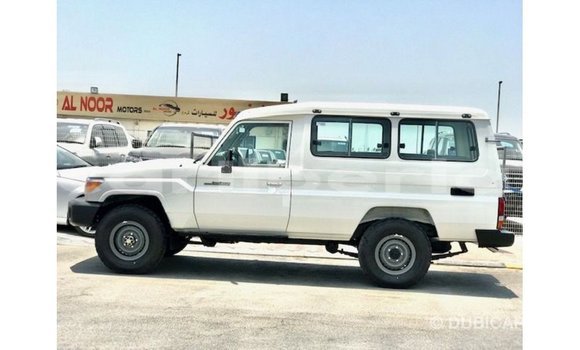 Buy Import Toyota Land Cruiser White Car in Import - Dubai in Bomi County Buy Import Toyota Land Cruiser White Car in Import - Dubai in Bomi County