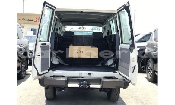 Buy Import Toyota Land Cruiser White Car in Import - Dubai in Bomi County Buy Import Toyota Land Cruiser White Car in Import - Dubai in Bomi County