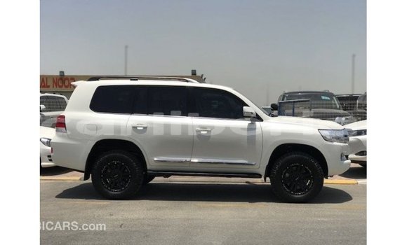 Buy Import Toyota Land Cruiser White Car in Import - Dubai in Bomi County Buy Import Toyota Land Cruiser White Car in Import - Dubai in Bomi County