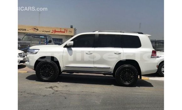 Buy Import Toyota Land Cruiser White Car in Import - Dubai in Bomi County Buy Import Toyota Land Cruiser White Car in Import - Dubai in Bomi County