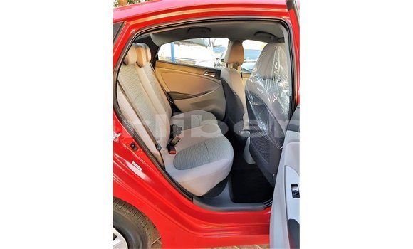Acheter Import Voiture Hyundai Accent Rouge à Import - Dubai, Comté de Bomi Acheter Import Voiture Hyundai Accent Rouge à Import - Dubai, Comté de Bomi