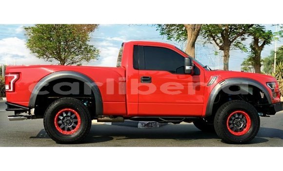 Acheter Import Voiture Ford Club Wagon Rouge à Import - Dubai, Comté de Bomi Acheter Import Voiture Ford Club Wagon Rouge à Import - Dubai, Comté de Bomi