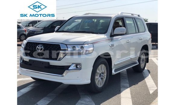 Buy Import Toyota Land Cruiser White Car in Import - Dubai in Bomi County