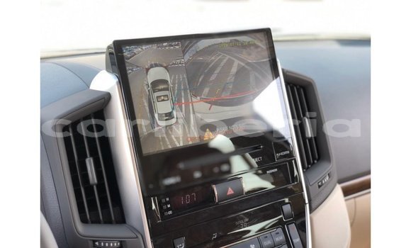 Acheter Import Voiture Toyota Land Cruiser Blanc à Import - Dubai, Comté de Bomi Acheter Import Voiture Toyota Land Cruiser Blanc à Import - Dubai, Comté de Bomi