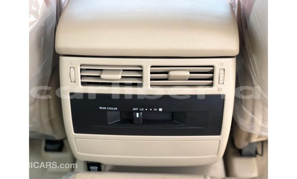 Acheter Import Voiture Toyota Land Cruiser Blanc à Import - Dubai, Comté de Bomi Acheter Import Voiture Toyota Land Cruiser Blanc à Import - Dubai, Comté de Bomi