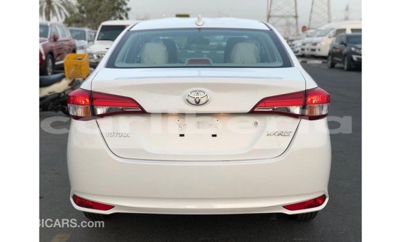 Buy Import Toyota DA White Truck in Import - Dubai in Bomi County Buy Import Toyota DA White Truck in Import - Dubai in Bomi County