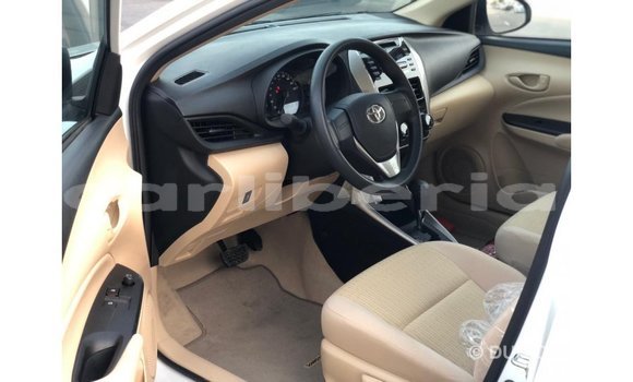 Buy Import Toyota DA White Truck in Import - Dubai in Bomi County Buy Import Toyota DA White Truck in Import - Dubai in Bomi County