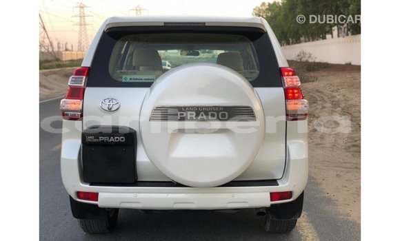 Acheter Import Voiture Toyota Prado Blanc à Import - Dubai, Comté de Bomi Acheter Import Voiture Toyota Prado Blanc à Import - Dubai, Comté de Bomi