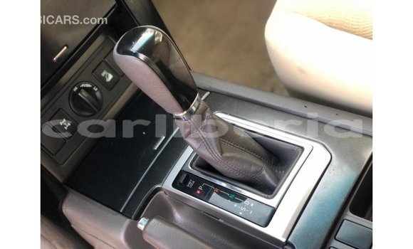 Acheter Import Voiture Toyota Prado Blanc à Import - Dubai, Comté de Bomi Acheter Import Voiture Toyota Prado Blanc à Import - Dubai, Comté de Bomi