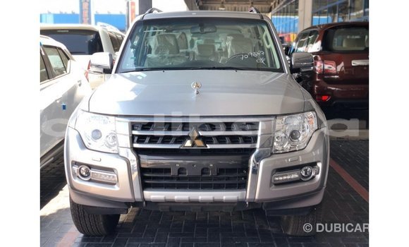 Acheter Import Voiture Mitsubishi Pajero Autre à Import - Dubai, Comté de Bomi Acheter Import Voiture Mitsubishi Pajero Autre à Import - Dubai, Comté de Bomi