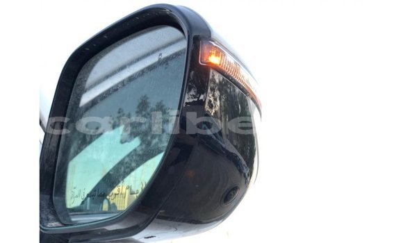 Acheter Import Voiture Kia Carens Blanc à Import - Dubai, Comté de Bomi Acheter Import Voiture Kia Carens Blanc à Import - Dubai, Comté de Bomi