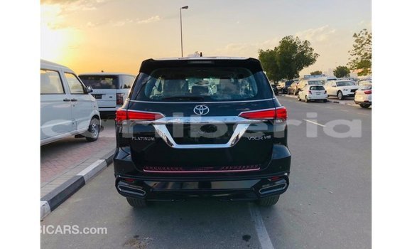 Acheter Import Voiture Toyota Fortuner Noir à Import - Dubai, Comté de Bomi Acheter Import Voiture Toyota Fortuner Noir à Import - Dubai, Comté de Bomi