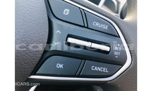 Buy Import Hyundai Santa Fe White Car in Import - Dubai in Bomi County Buy Import Hyundai Santa Fe White Car in Import - Dubai in Bomi County