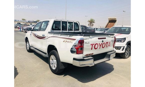 Acheter Import Voiture Toyota Hilux Blanc à Import - Dubai, Comté de Bomi Acheter Import Voiture Toyota Hilux Blanc à Import - Dubai, Comté de Bomi