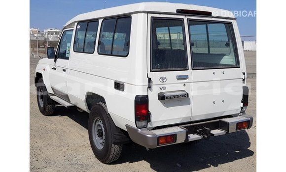 Buy Import Toyota Land Cruiser White Car in Import - Dubai in Bomi County Buy Import Toyota Land Cruiser White Car in Import - Dubai in Bomi County
