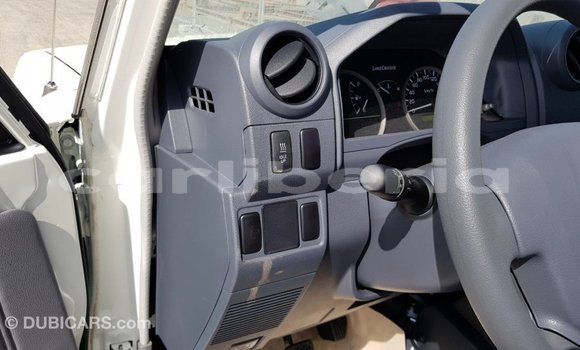 Buy Import Toyota Land Cruiser White Car in Import - Dubai in Bomi County Buy Import Toyota Land Cruiser White Car in Import - Dubai in Bomi County