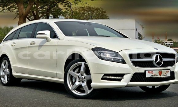 Buy Import Mercedes-Benz 190 White Car in Import - Dubai in Bomi County