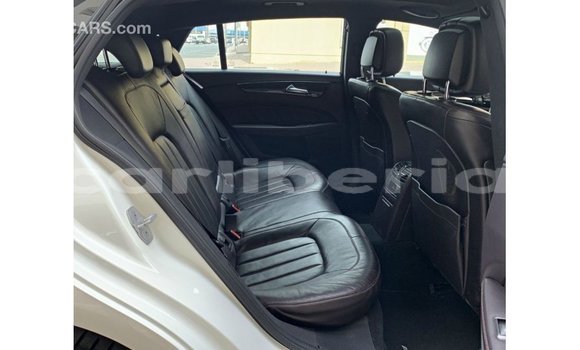 Buy Import Mercedes-Benz 190 White Car in Import - Dubai in Bomi County Buy Import Mercedes-Benz 190 White Car in Import - Dubai in Bomi County