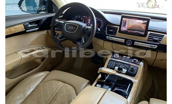 Acheter Import Voiture Audi A8 Bleu à Import - Dubai, Comté de Bomi Acheter Import Voiture Audi A8 Bleu à Import - Dubai, Comté de Bomi