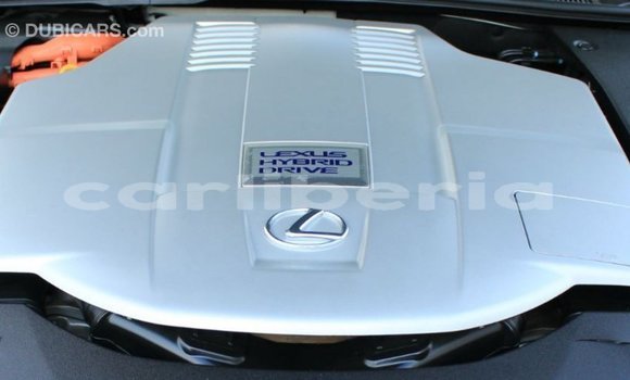Acheter Import Voiture Lexus LS Blanc à Import - Dubai, Comté de Bomi Acheter Import Voiture Lexus LS Blanc à Import - Dubai, Comté de Bomi