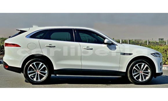 Acheter Import Voiture Jaguar F-Pace Blanc à Import - Dubai, Comté de Bomi Acheter Import Voiture Jaguar F-Pace Blanc à Import - Dubai, Comté de Bomi