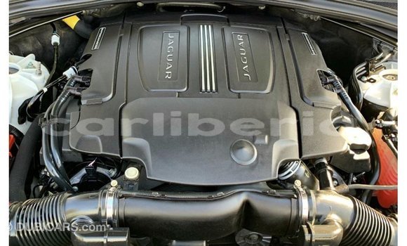 Acheter Import Voiture Jaguar F-Pace Blanc à Import - Dubai, Comté de Bomi Acheter Import Voiture Jaguar F-Pace Blanc à Import - Dubai, Comté de Bomi