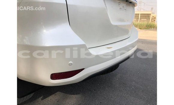 Acheter Import Voiture Toyota Fortuner Blanc à Import - Dubai, Comté de Bomi Acheter Import Voiture Toyota Fortuner Blanc à Import - Dubai, Comté de Bomi