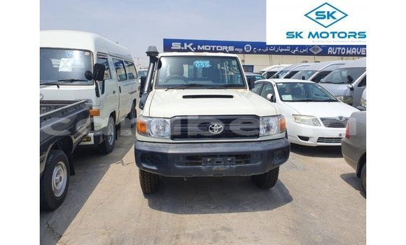 Buy Import Toyota Land Cruiser White Car in Import - Dubai in Bomi County