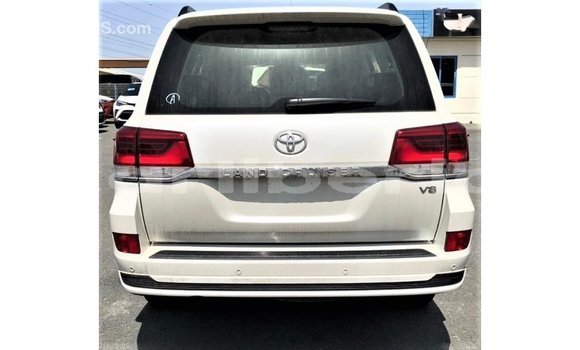 Buy Import Toyota Land Cruiser White Car in Import - Dubai in Bomi County Buy Import Toyota Land Cruiser White Car in Import - Dubai in Bomi County