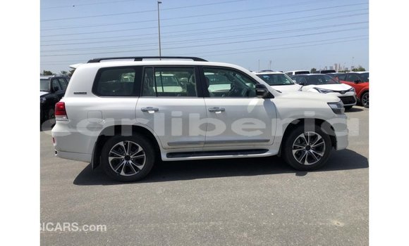 Buy Import Toyota Land Cruiser White Car in Import - Dubai in Bomi County Buy Import Toyota Land Cruiser White Car in Import - Dubai in Bomi County