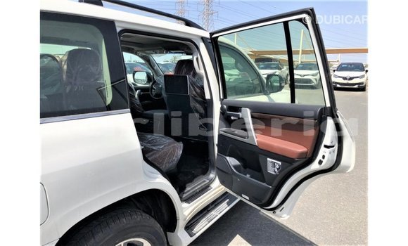 Buy Import Toyota Land Cruiser White Car in Import - Dubai in Bomi County Buy Import Toyota Land Cruiser White Car in Import - Dubai in Bomi County