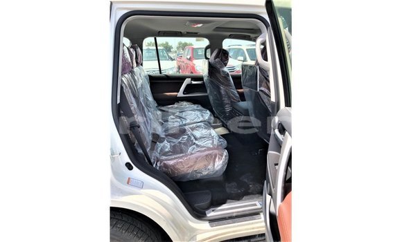 Buy Import Toyota Land Cruiser White Car in Import - Dubai in Bomi County Buy Import Toyota Land Cruiser White Car in Import - Dubai in Bomi County
