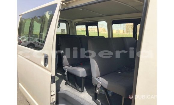Acheter Import Voiture Toyota Hiace Blanc à Import - Dubai, Comté de Bomi Acheter Import Voiture Toyota Hiace Blanc à Import - Dubai, Comté de Bomi