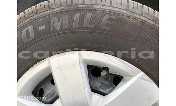 Acheter Import Voiture Toyota Hiace Blanc à Import - Dubai, Comté de Bomi Acheter Import Voiture Toyota Hiace Blanc à Import - Dubai, Comté de Bomi