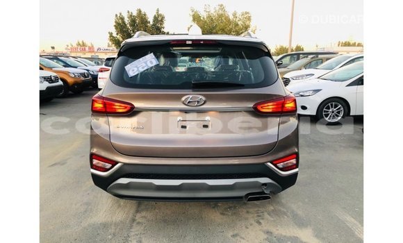 Acheter Import Voiture Hyundai Santa Fe Marron à Import - Dubai, Comté de Bomi Acheter Import Voiture Hyundai Santa Fe Marron à Import - Dubai, Comté de Bomi