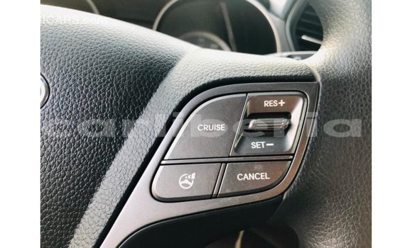 Acheter Import Voiture Hyundai Santa Fe Noir à Import - Dubai, Comté de Bomi Acheter Import Voiture Hyundai Santa Fe Noir à Import - Dubai, Comté de Bomi