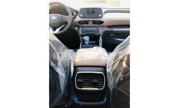 Buy Import Hyundai Santa Fe White Car in Import - Dubai in Bomi County Buy Import Hyundai Santa Fe White Car in Import - Dubai in Bomi County