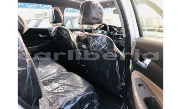 Buy Import Hyundai Santa Fe White Car in Import - Dubai in Bomi County Buy Import Hyundai Santa Fe White Car in Import - Dubai in Bomi County