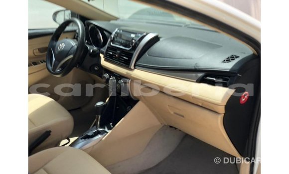 Acheter Import Voiture Toyota Yaris Blanc à Import - Dubai, Comté de Bomi Acheter Import Voiture Toyota Yaris Blanc à Import - Dubai, Comté de Bomi