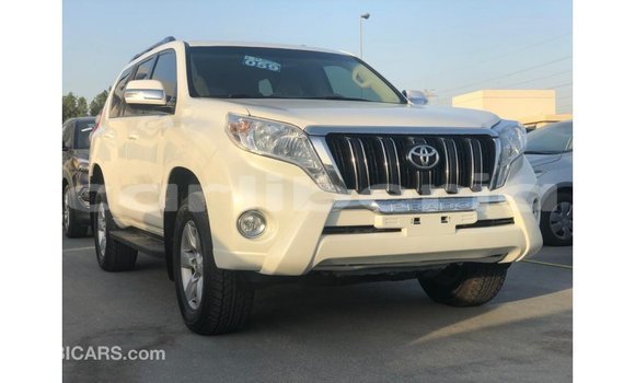 Acheter Import Voiture Toyota Prado Blanc à Import - Dubai, Comté de Bomi Acheter Import Voiture Toyota Prado Blanc à Import - Dubai, Comté de Bomi