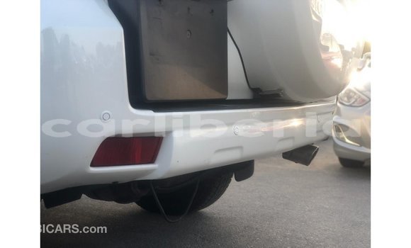 Acheter Import Voiture Toyota Prado Blanc à Import - Dubai, Comté de Bomi Acheter Import Voiture Toyota Prado Blanc à Import - Dubai, Comté de Bomi