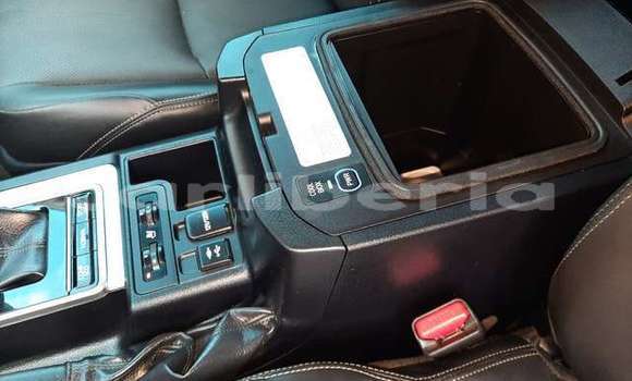 Buy Used Toyota Land Cruiser Beige Car in Monrovia in Montserrado County Buy Used Toyota Land Cruiser Beige Car in Monrovia in Montserrado County