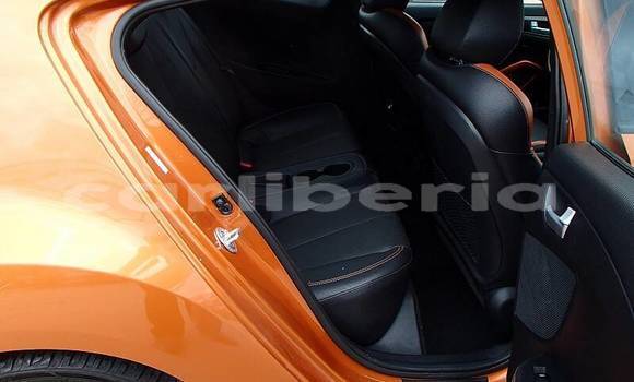 Acheter Occasion Voiture Hyundai Veloster Marron à Monrovia, Comté de Montserrado Acheter Occasion Voiture Hyundai Veloster Marron à Monrovia, Comté de Montserrado